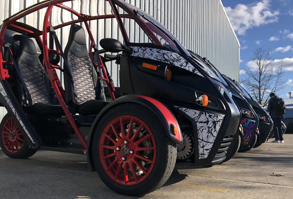 The Arcimoto Fun Utility Vehicle: A Joyful Ride with Uncertain Longevity 3